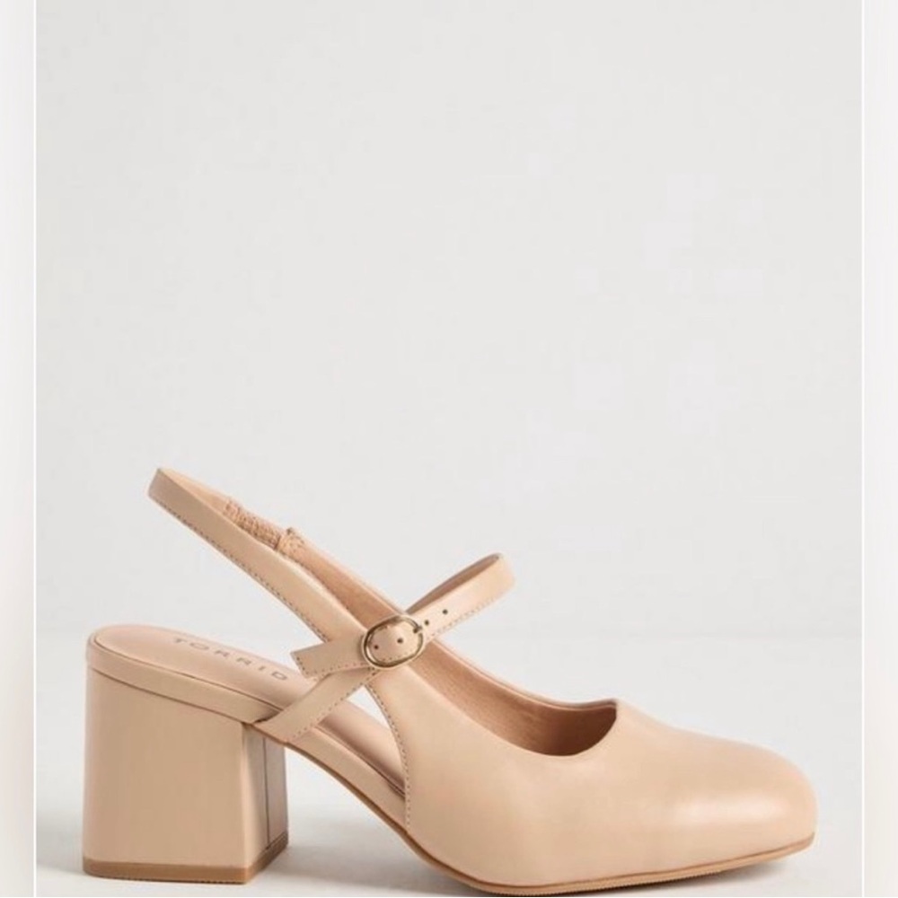 Torrid size 10.5 slingback chunky heel . Brand new!! Never worn!